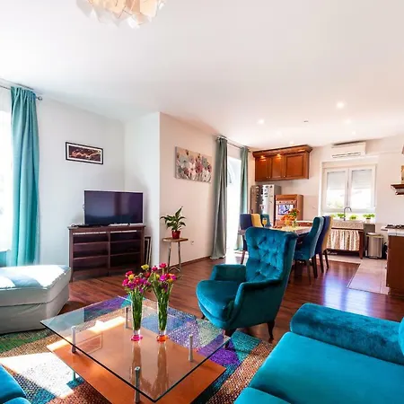 Pegi Apartment *